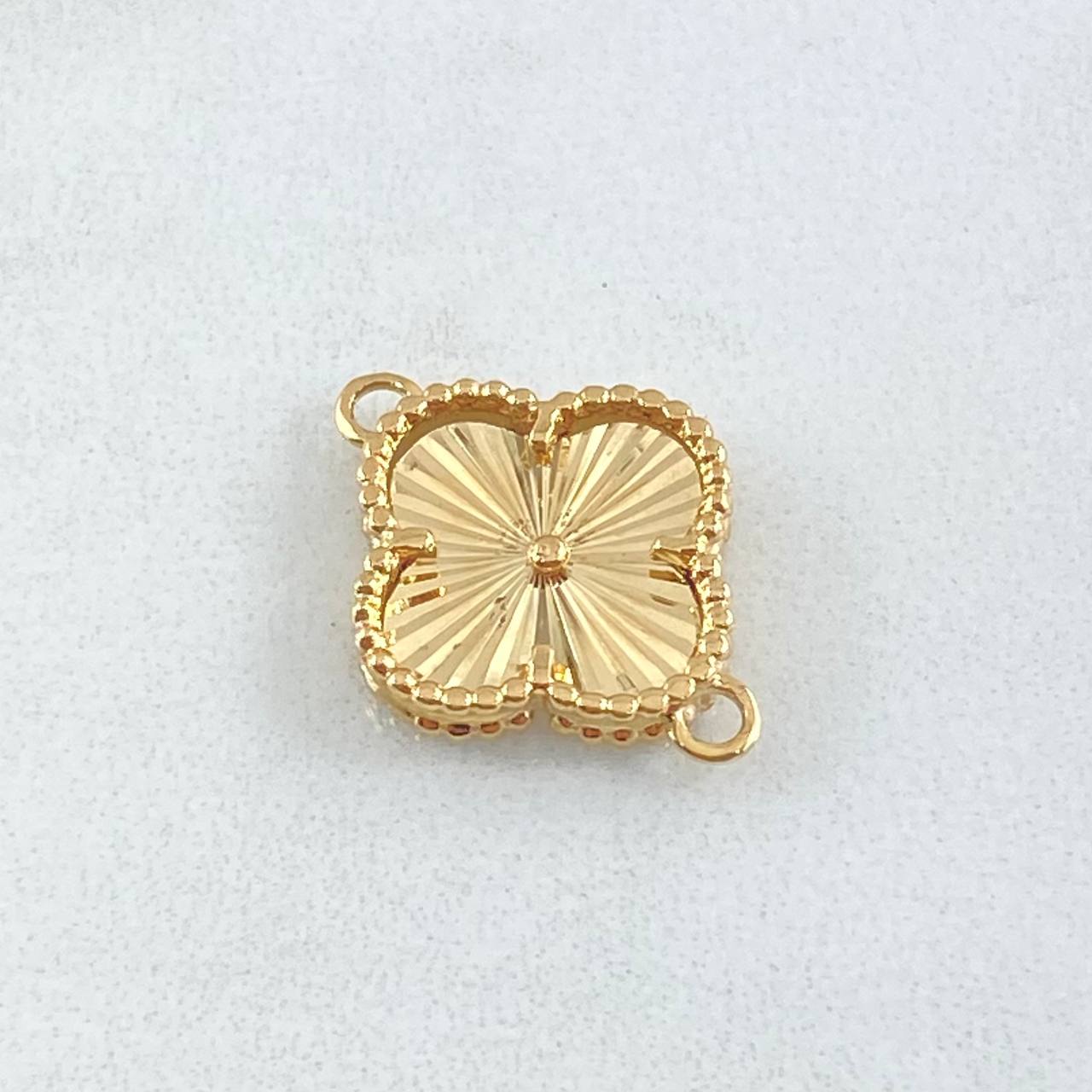 Charm Clover 2gr / 0.8in / Bordered 18K Gold ©