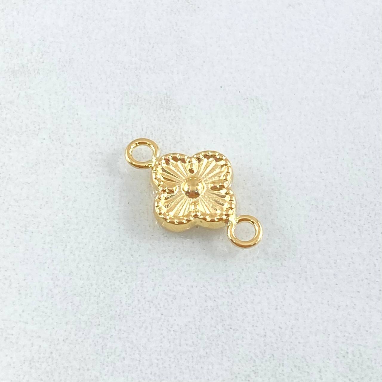 Herraje Trebol 0.6gr / 1.7cm / Troquelado Oro Amarillo 18K *