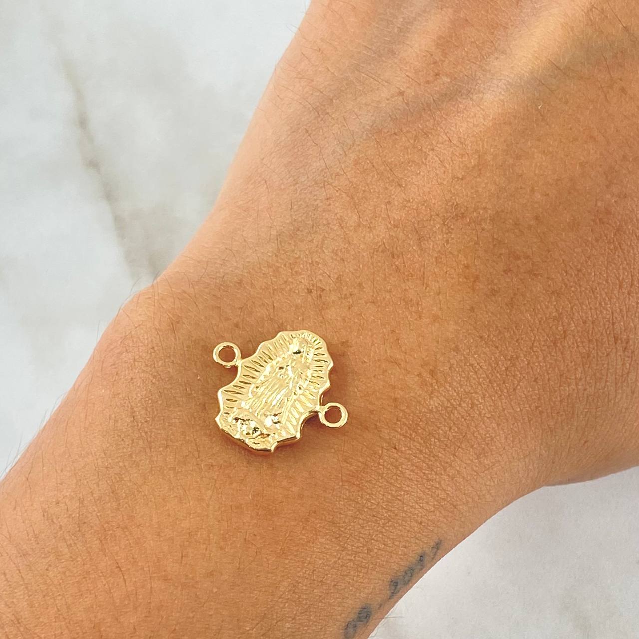 Herraje Virgen Guadalupe 0.45 g / 1/2 in Oro Amarillo 18K