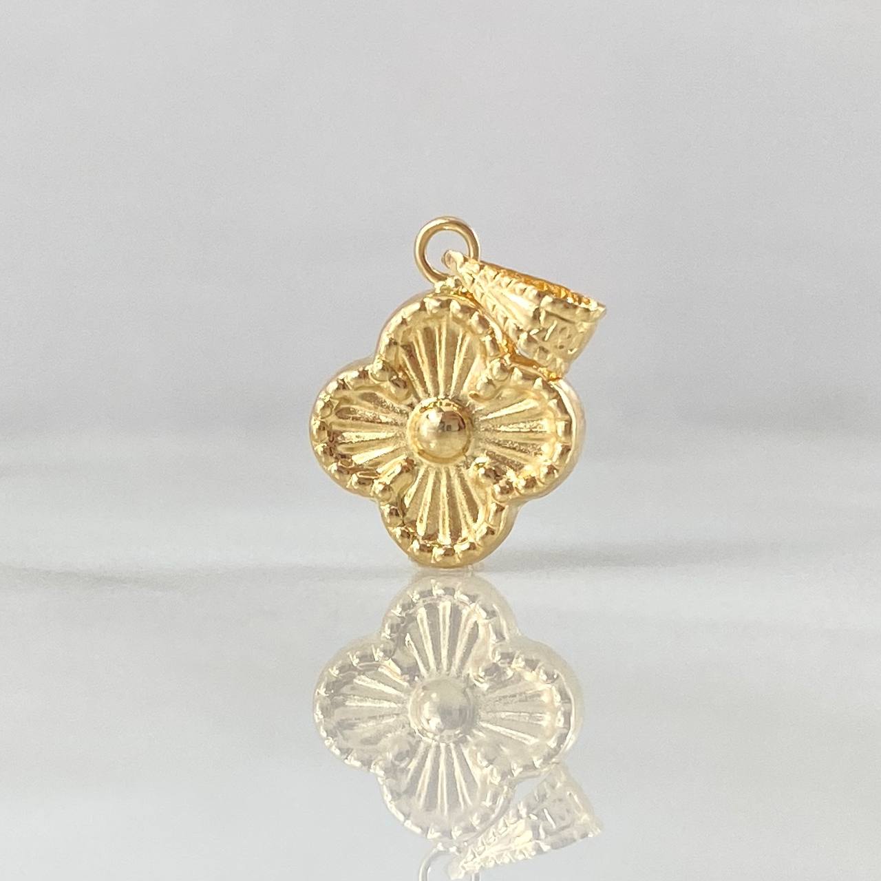 Dije Flor Trebol Diamantado 0.45 g / 1/2 in Oro Amarillo 18K