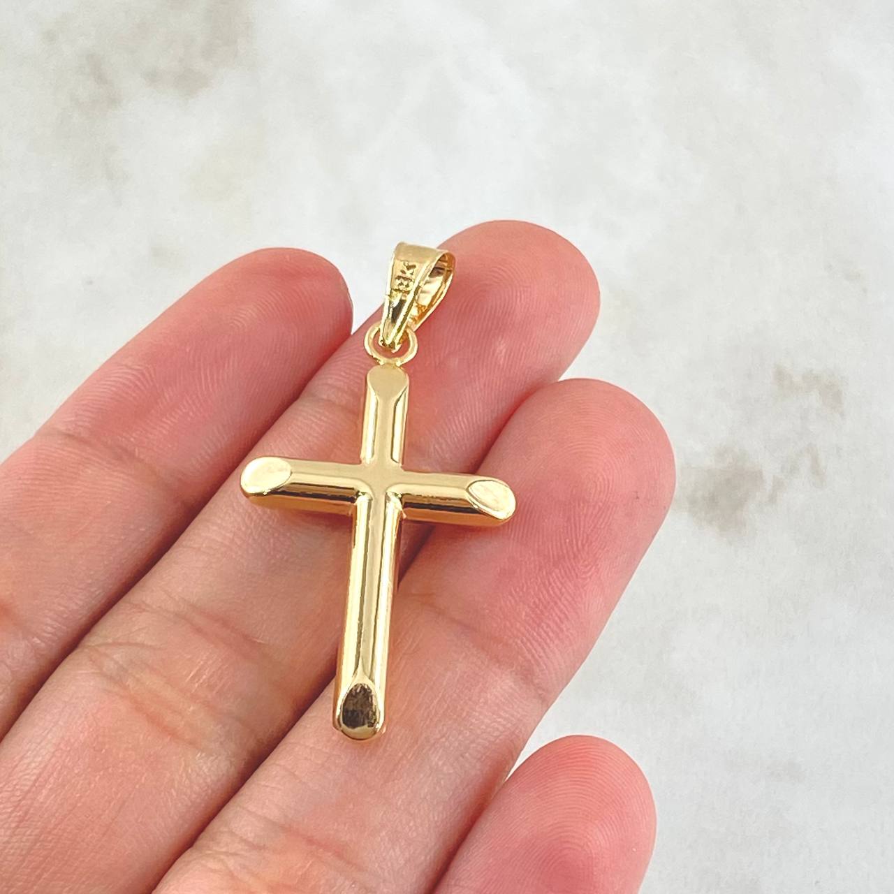 Pendant Cross 1.7gr / 1.6in / Flat Tip 18K Gold