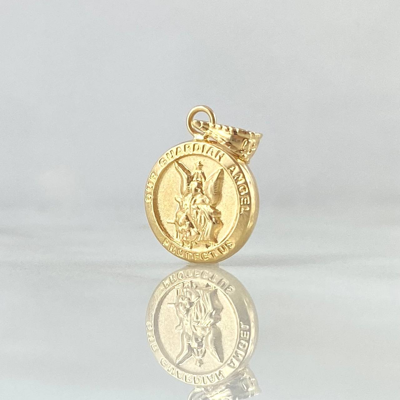 Dije Angel De La Guarda 0.6gr / 1.7cm / Cargador Bordeado Oro Amarillo 18K ©