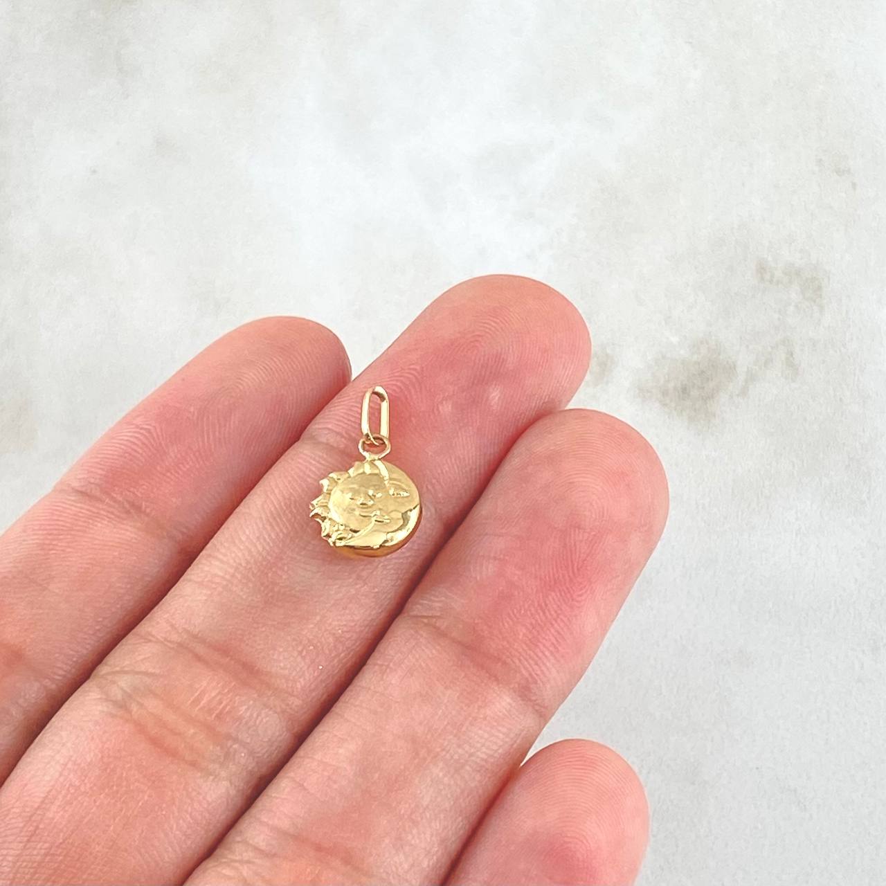 Dije Sol Luna 0.4gr / 1.5cm / Troquelado Oro Amarillo 18K *