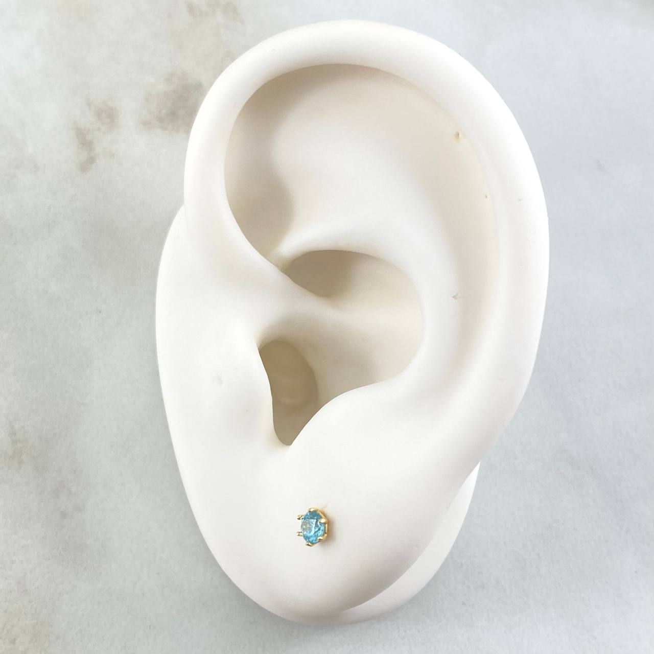 Stud Earrings Bezel 0.55gr / 4mm Sky Blue Zircon 18K Gold (Jewel) *