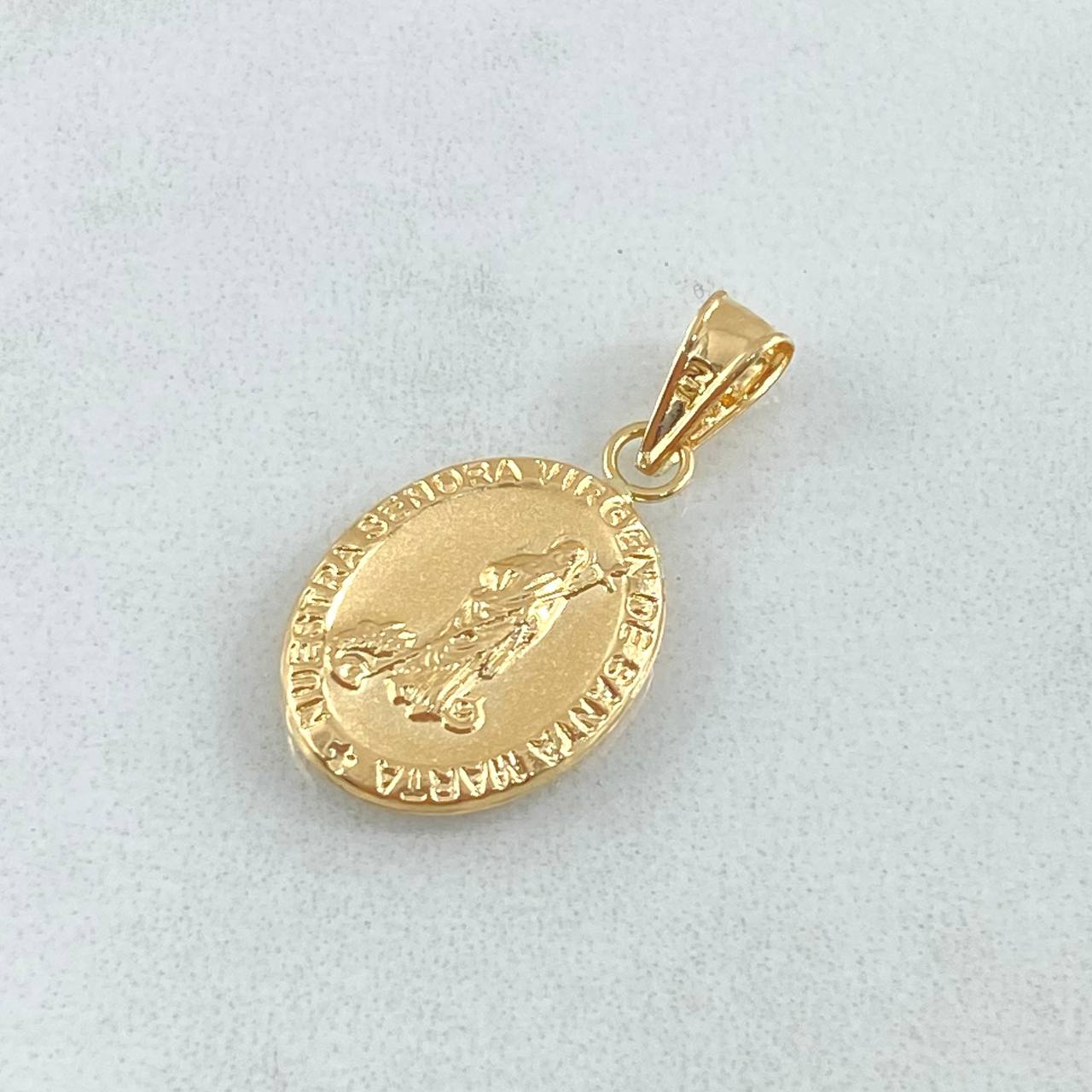 Pendant Virgin of Santa Marta 0.9gr / 1.0in / Matte 18K Gold *