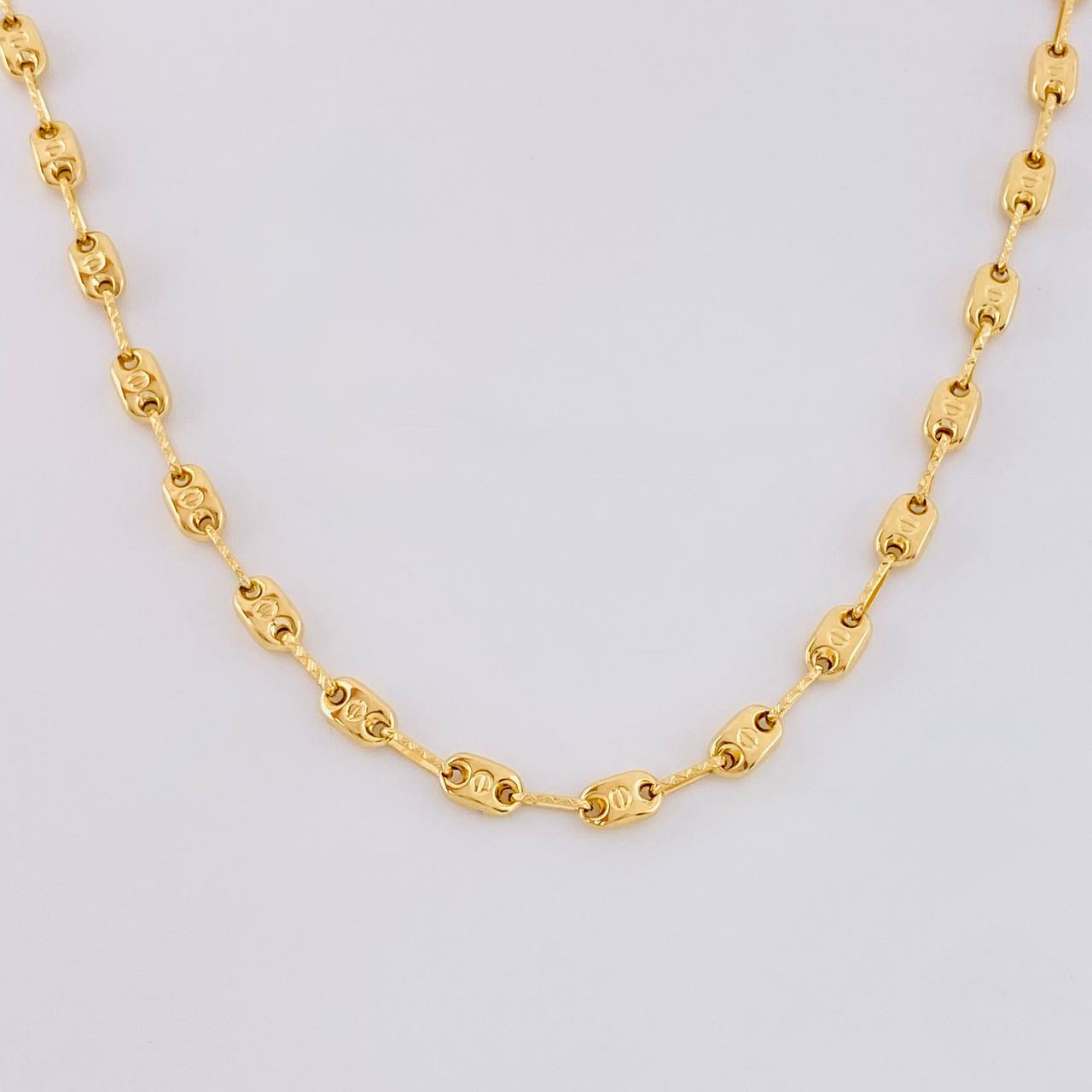 Cadena Rustica Tornillo Diamantado 8.6 g / 24 1/2 in / 3.5 mm Oro Amarillo 18K