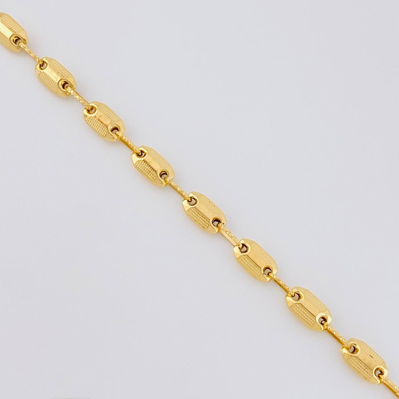 Cadena Rustica Adije 10.35 g / 24 1/4 in / 4.3 mm Oro Amarillo 18K