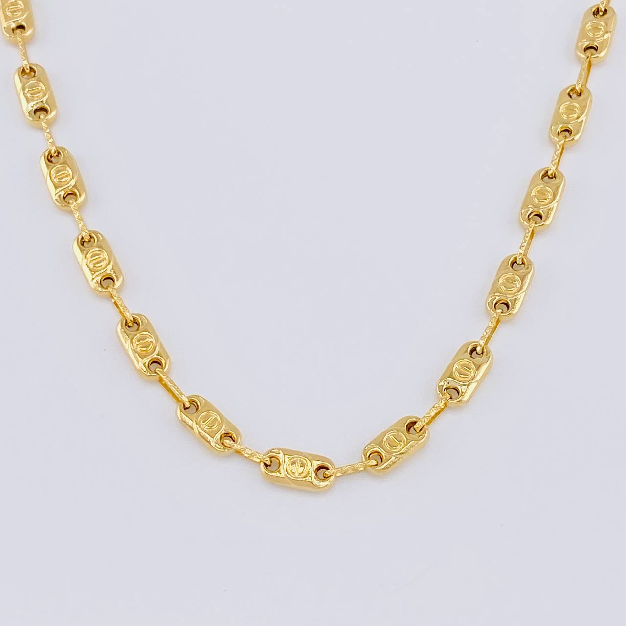Rustic Screw Diamond Cut Chain 9.65 g / 24 1/4 in / 3.9 mm 18K Yellow Gold