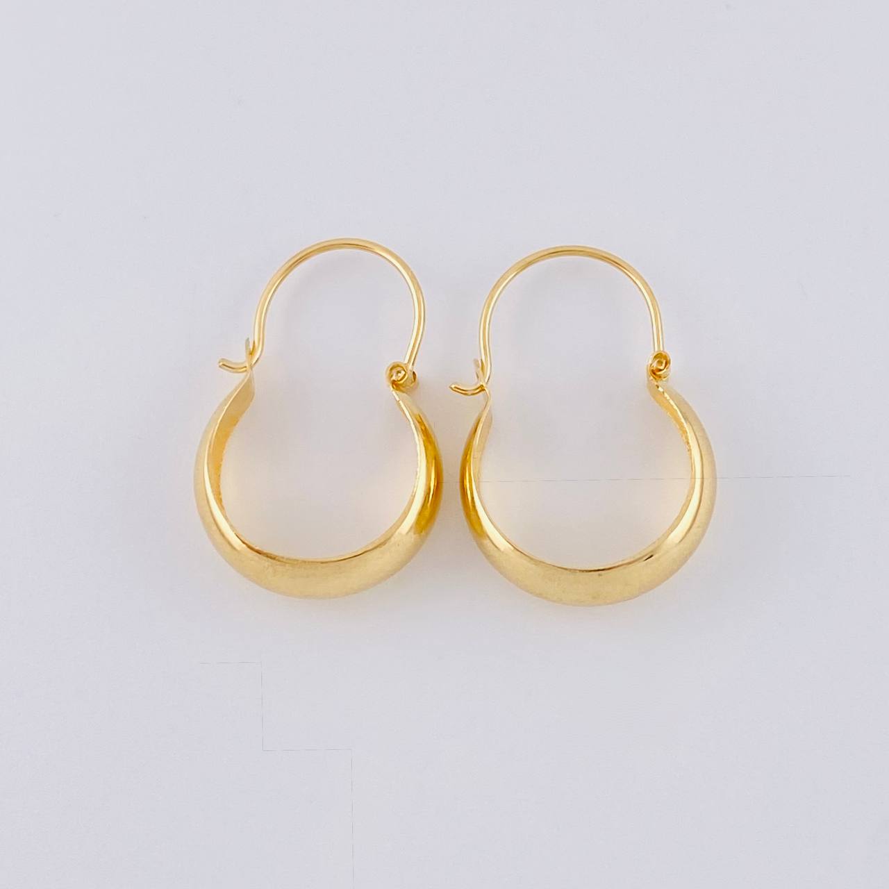 Hoop Earrings Ash 0.9 g / 3/4 in Yellow Gold 18K