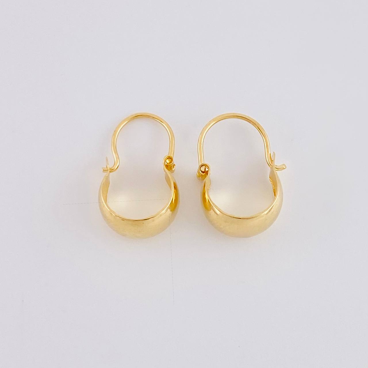 Candongas Ash 0.6 g / 1/2 in Oro Amarillo 18K