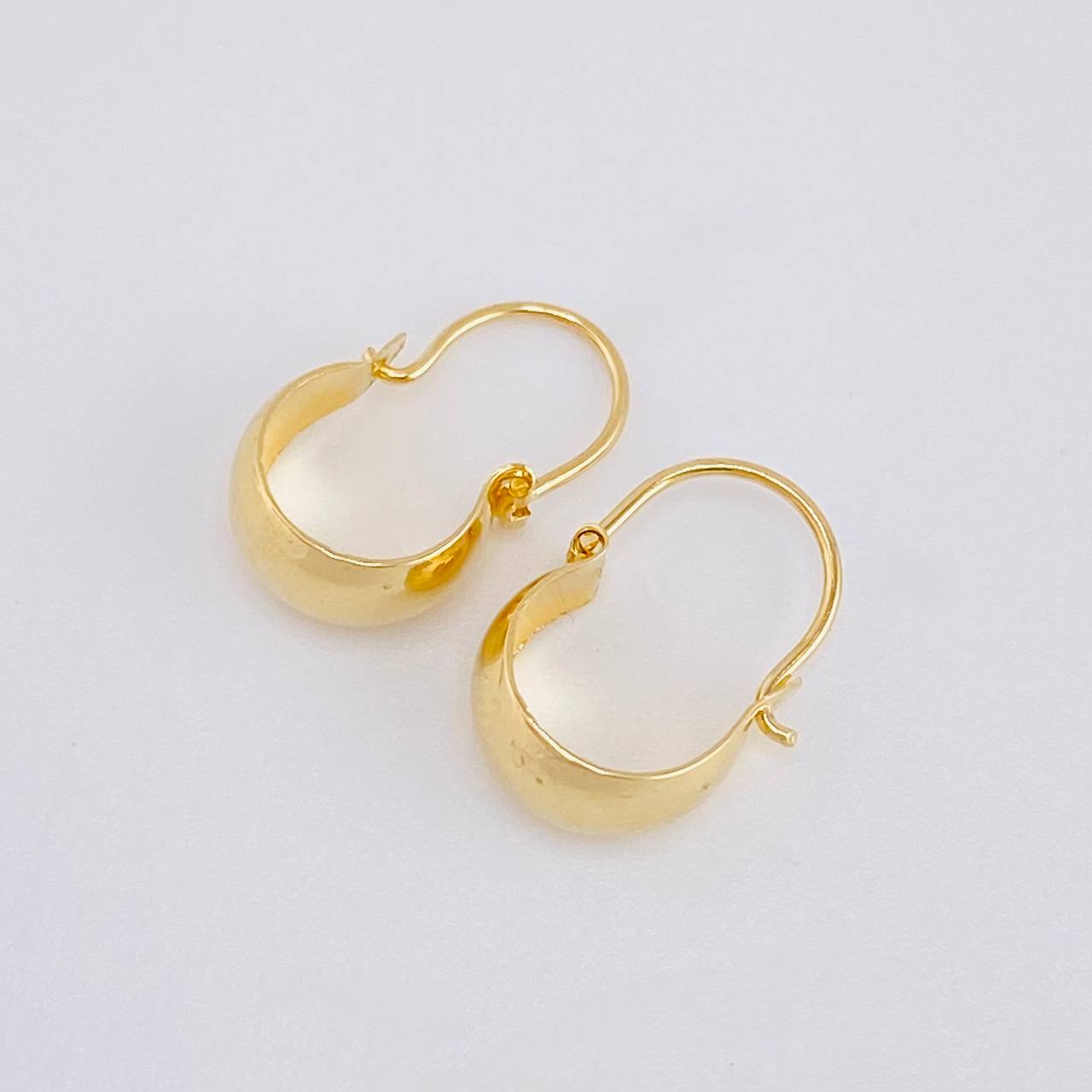 Hoop Earrings Ash 0.75 g / 3/4 in Yellow Gold 18K