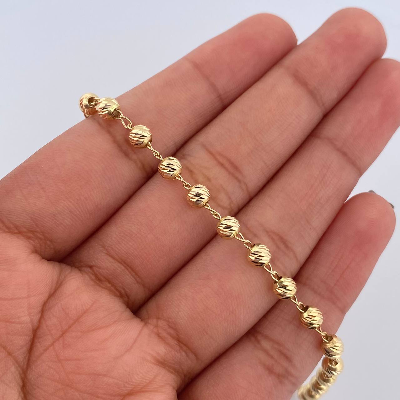 Pulso Tipo Militar 3.3gr / 19cm / 4mm Bolas Diamantadas Oro Amarillo 18K &