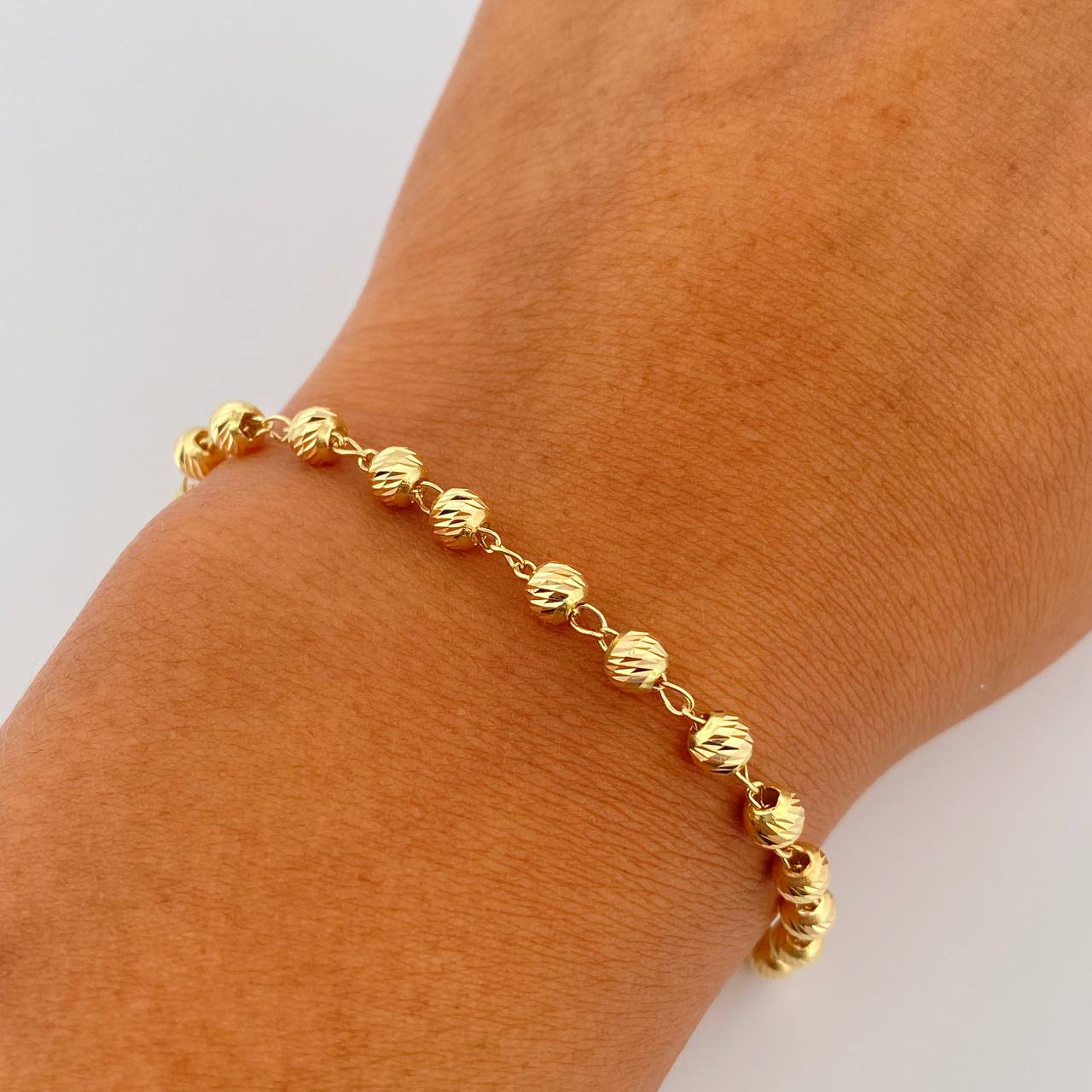Military Bracelet 3.15gr / 7.5in / 4mm Diamond-Cut Beads 18K Yellow Gold &