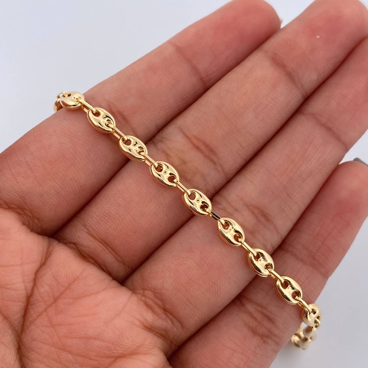 Bracelet GC 3.2gr / 7.3in / 4mm 18K Yellow Gold &