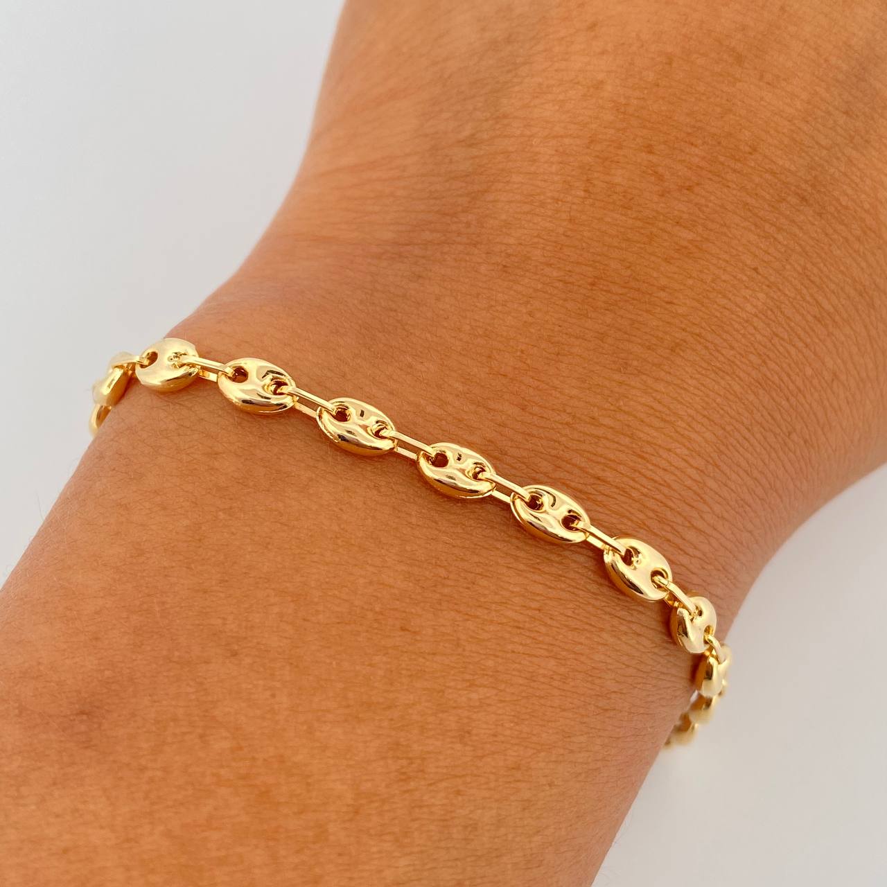 Bracelet GC 3.2gr / 7.3in / 4mm 18K Yellow Gold &