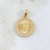 Pendant Letter V Medal 4.85gr / 3.1cm / White Zircons 18K Yellow Gold *