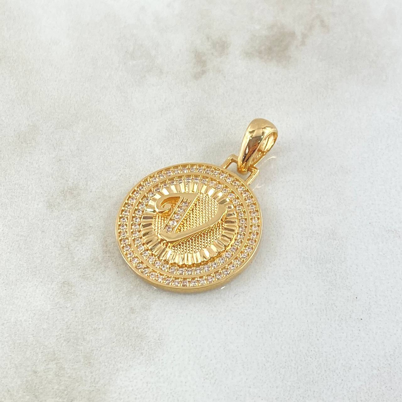 Pendant Letter V Medal 4.85gr / 3.1cm / White Zircons 18K Yellow Gold *