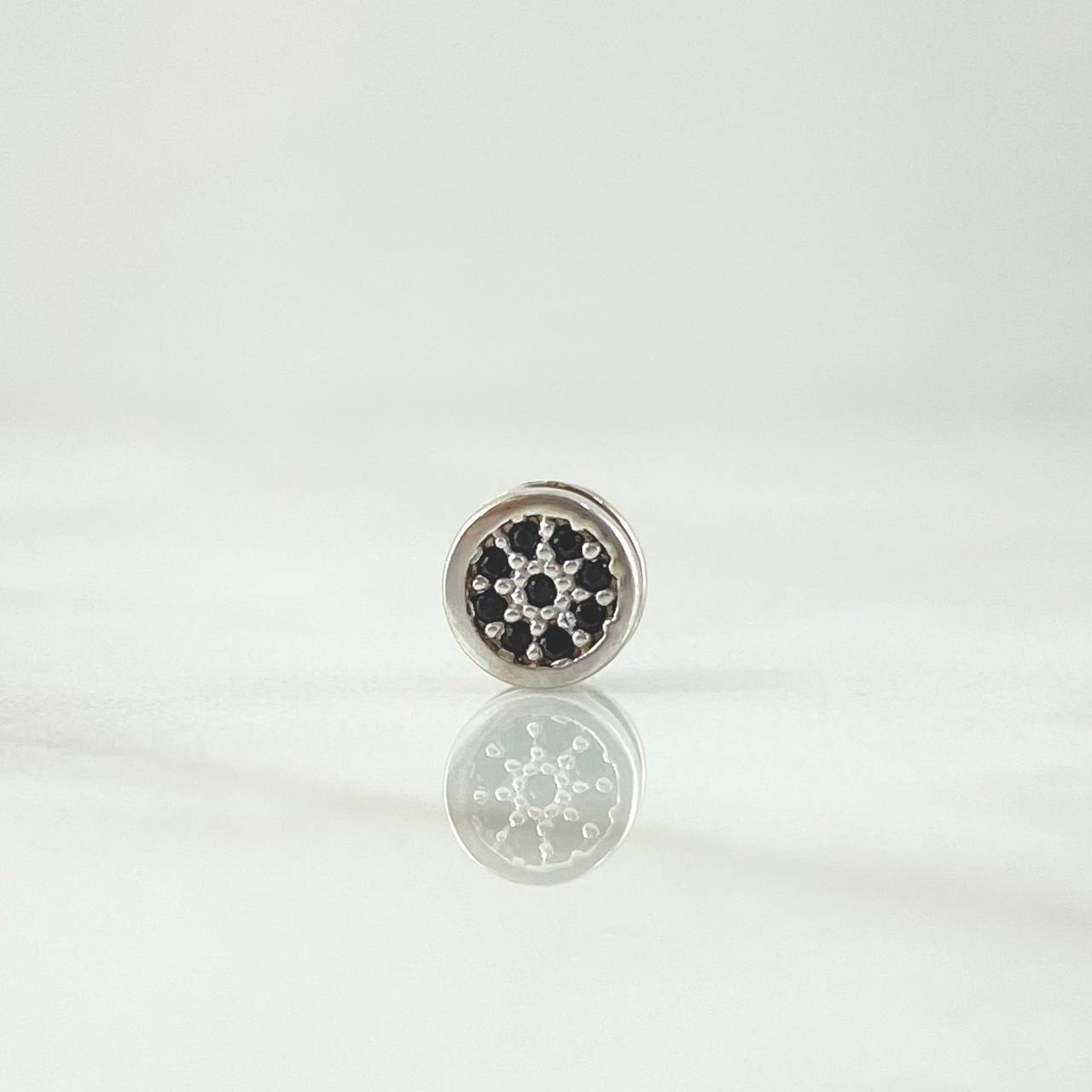 Charm Seal Flower 0.75gr / 6mm White Black Gold White 18K *