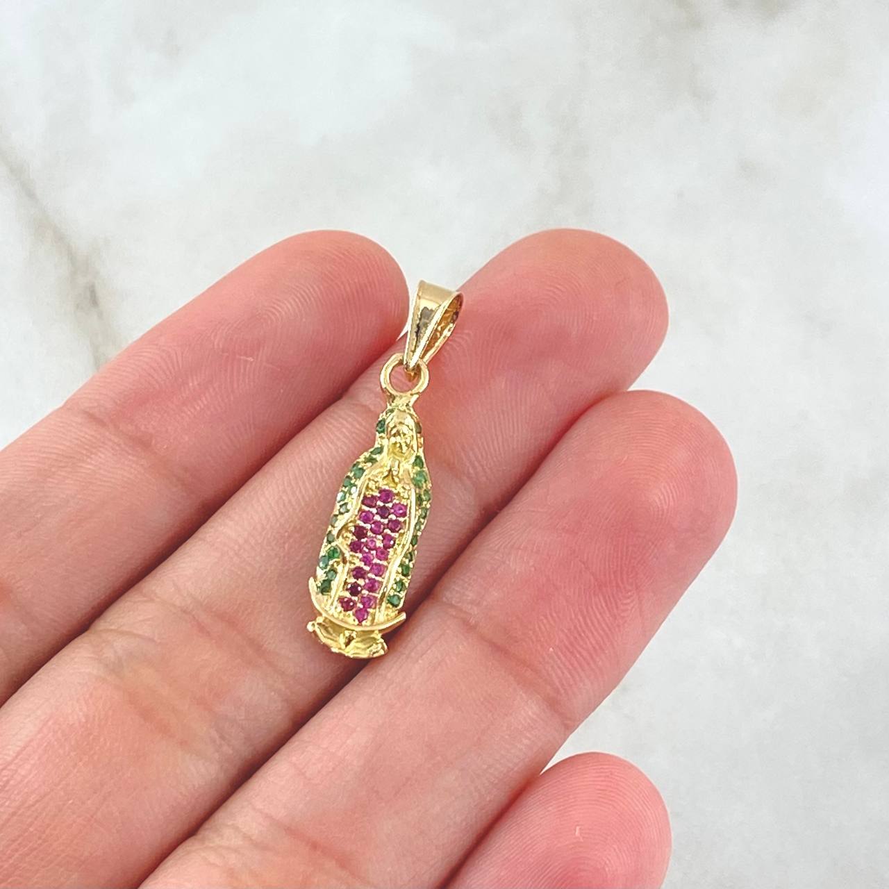 Dije Virgen Guadalupe Silueta 1.65gr / 2.9cm / Circones Verdes Fucsia Oro Amarillo 18K *