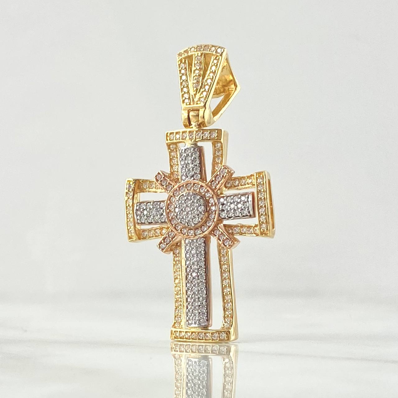 Pendant Sacred Cross Bastion 9.45gr / 4.7cm / White Zirconia Three 18K Golds *