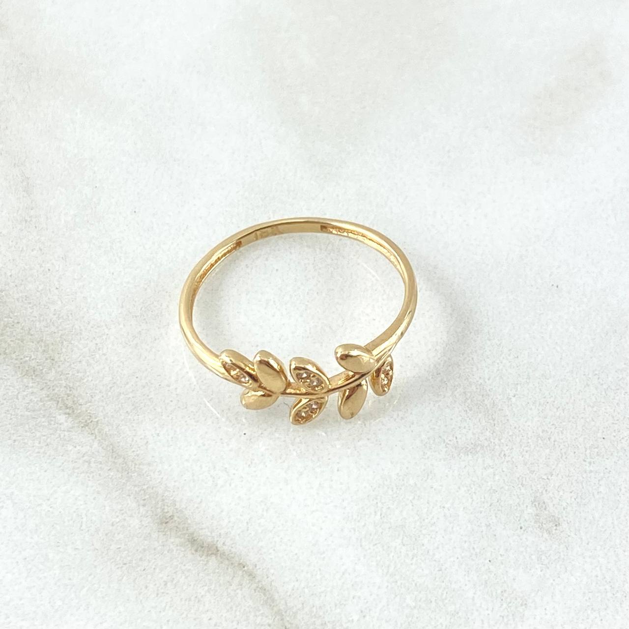 Anillo Hojas de Laurel 1.5gr / T6 1/2 / Circones Blancos Oro Amarillo 18K *