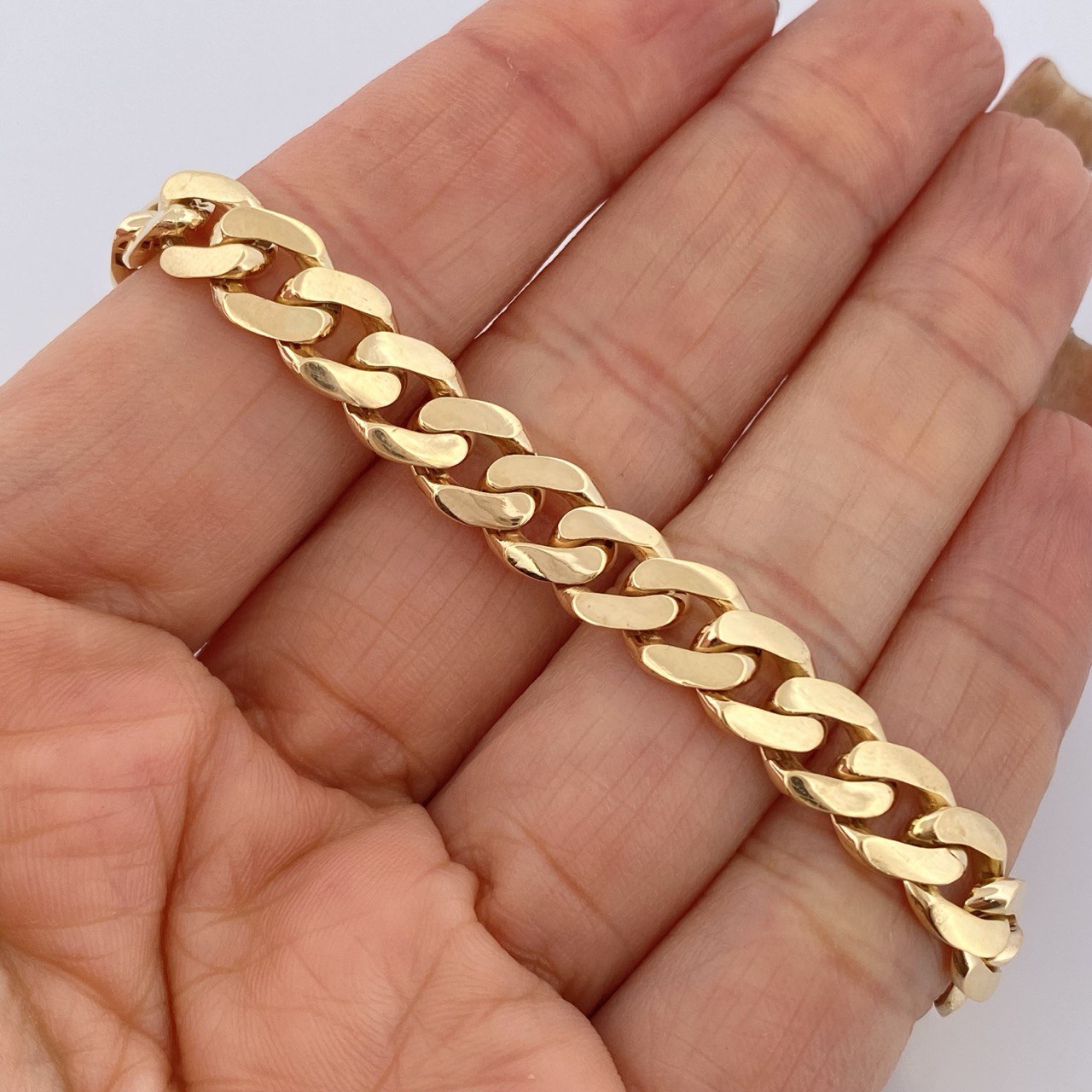 Cuban Bracelet 14gr / 7.9in / 18K Gold $