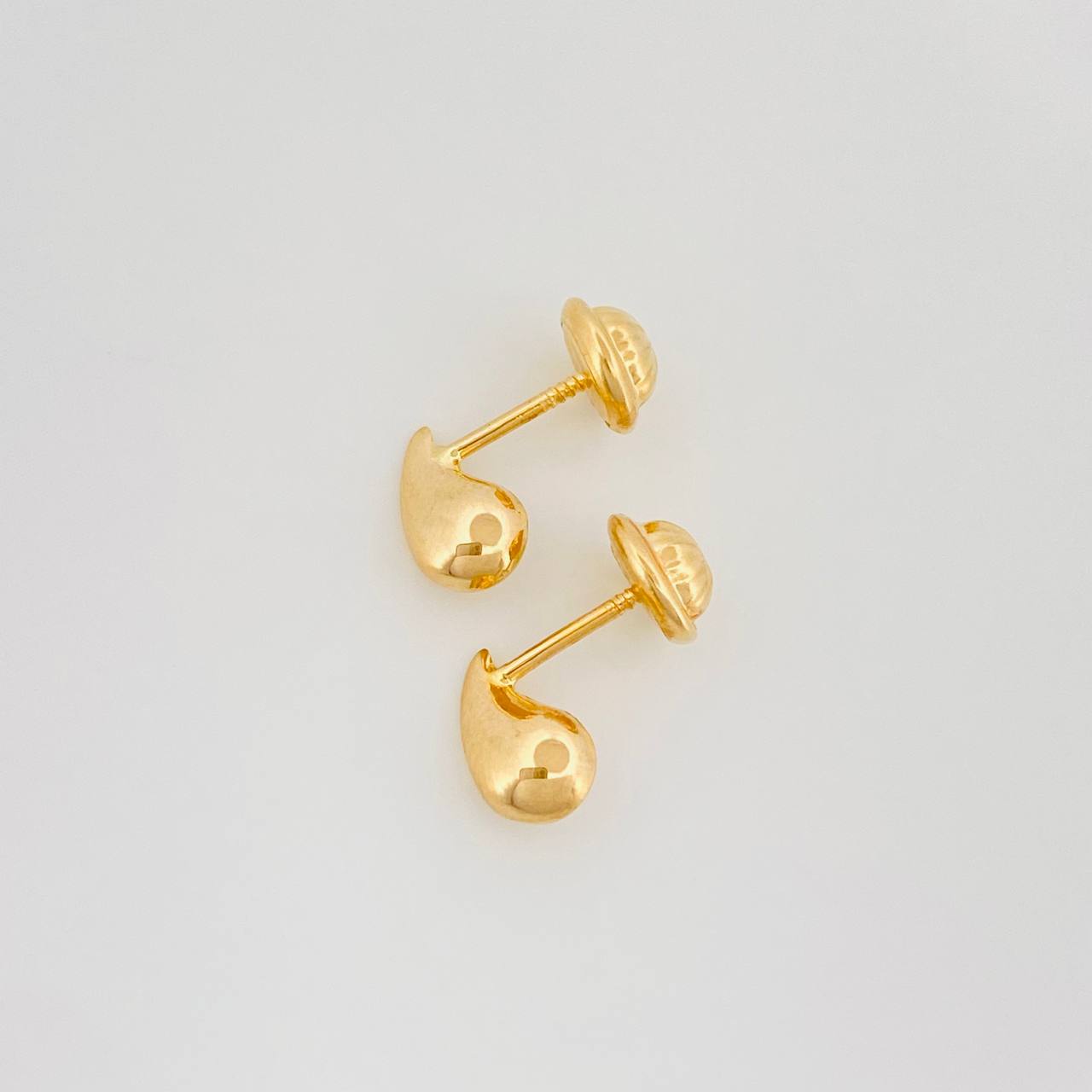 Stud Earrings Tear 0.6 g / in / 3 mm Yellow Gold 18K