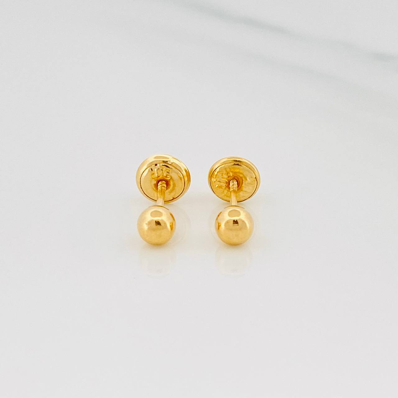 Plain Bead Stud Earrings 0.55 g / in / 4 mm Yellow Gold 18K
