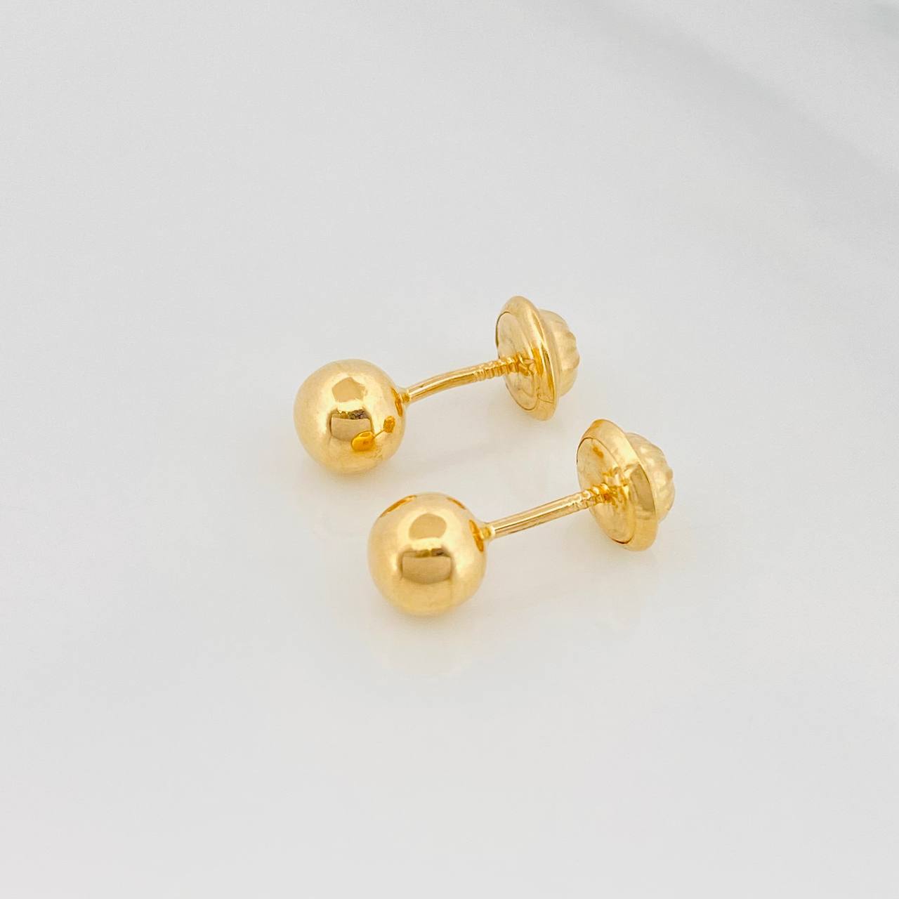 Plain Bead Stud Earrings 0.6 g / in / 5 mm Yellow Gold 18K