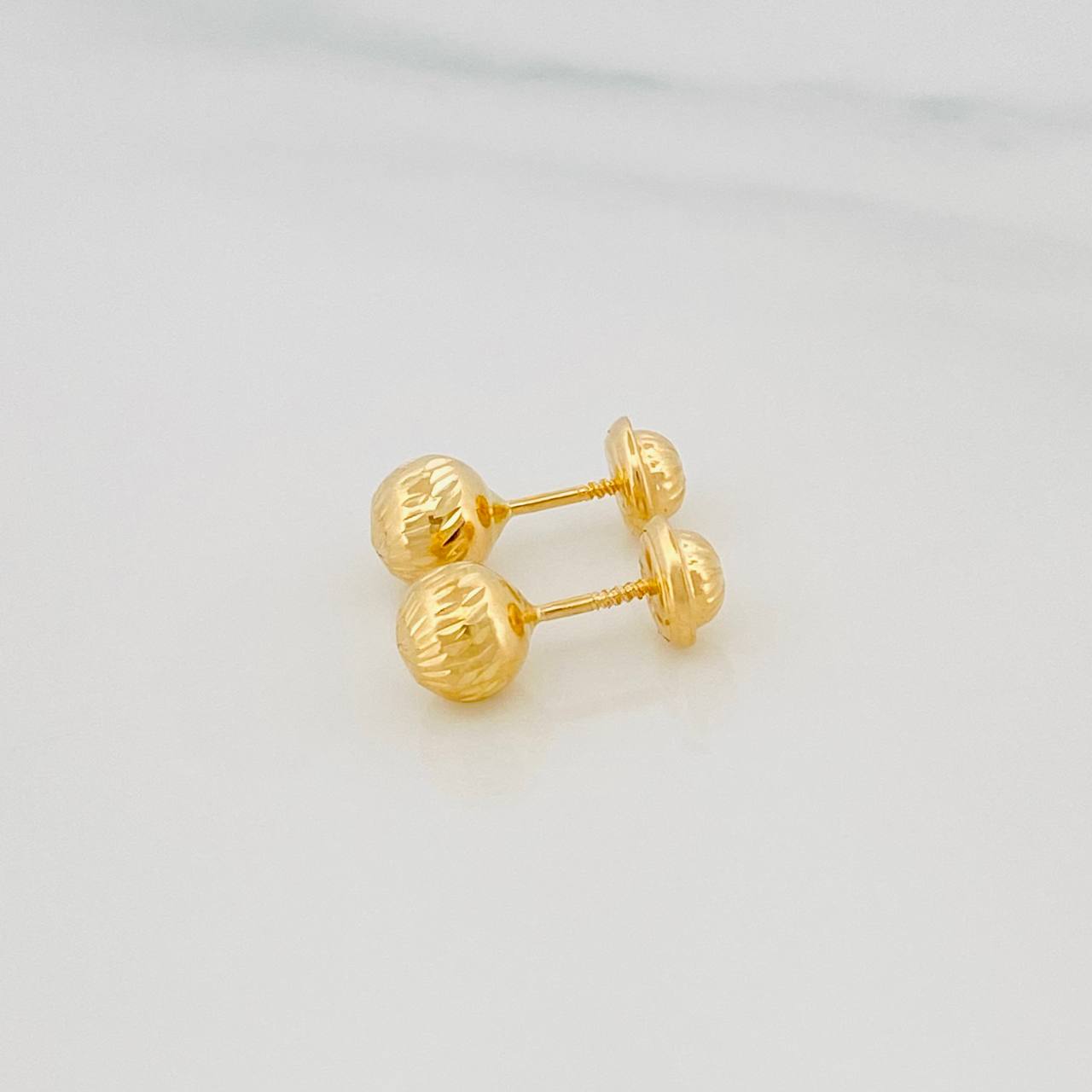 Topos Bola 0.8 g / in / 6 mm Oro Amarillo 18K