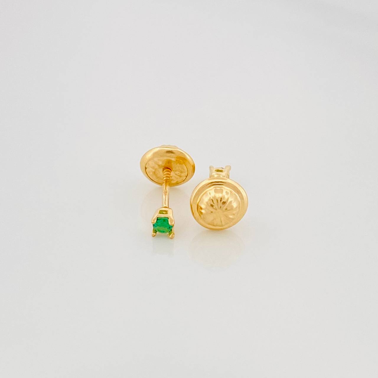 Topos Cuatro Garras 0.5 g / in / 2.2 mm Oro Amarillo 18K