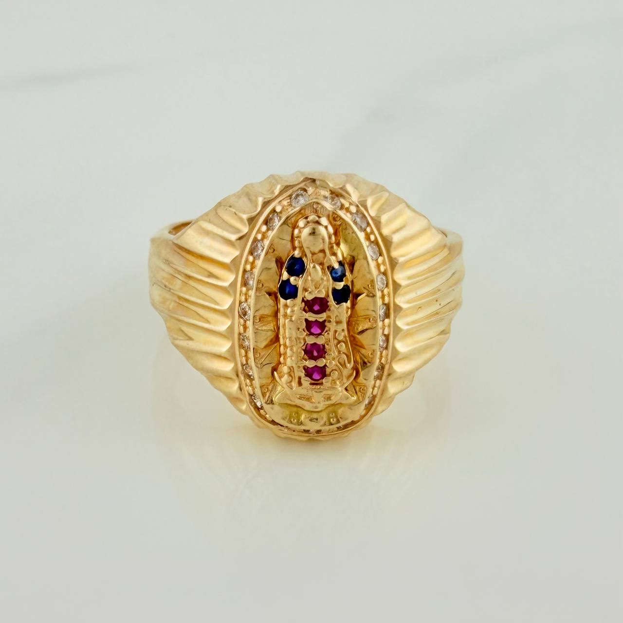 Our Lady of Guadalupe Ring 4.65 g / Size 7 3/4 Yellow Gold 18K