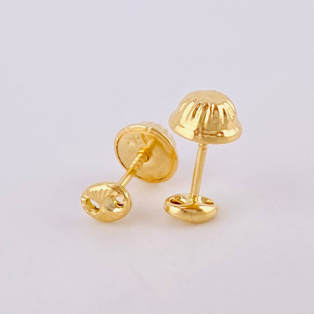 Diamond Cut Stud Earrings 0.6g / in / 4.6mm Yellow Gold 18K