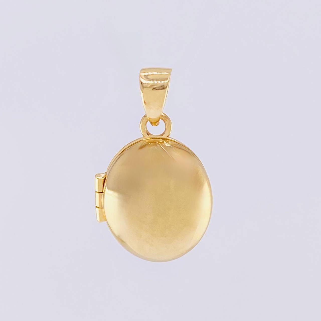 Dije Relicario Ovalo 2.15g / 3/4 in Oro Amarillo 18K