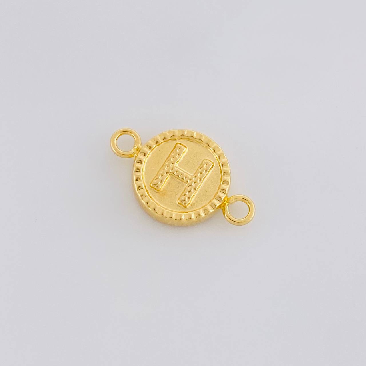 Herraje Letra H Doble Textura 0.6g / 3/4 in Oro Amarillo 18K
