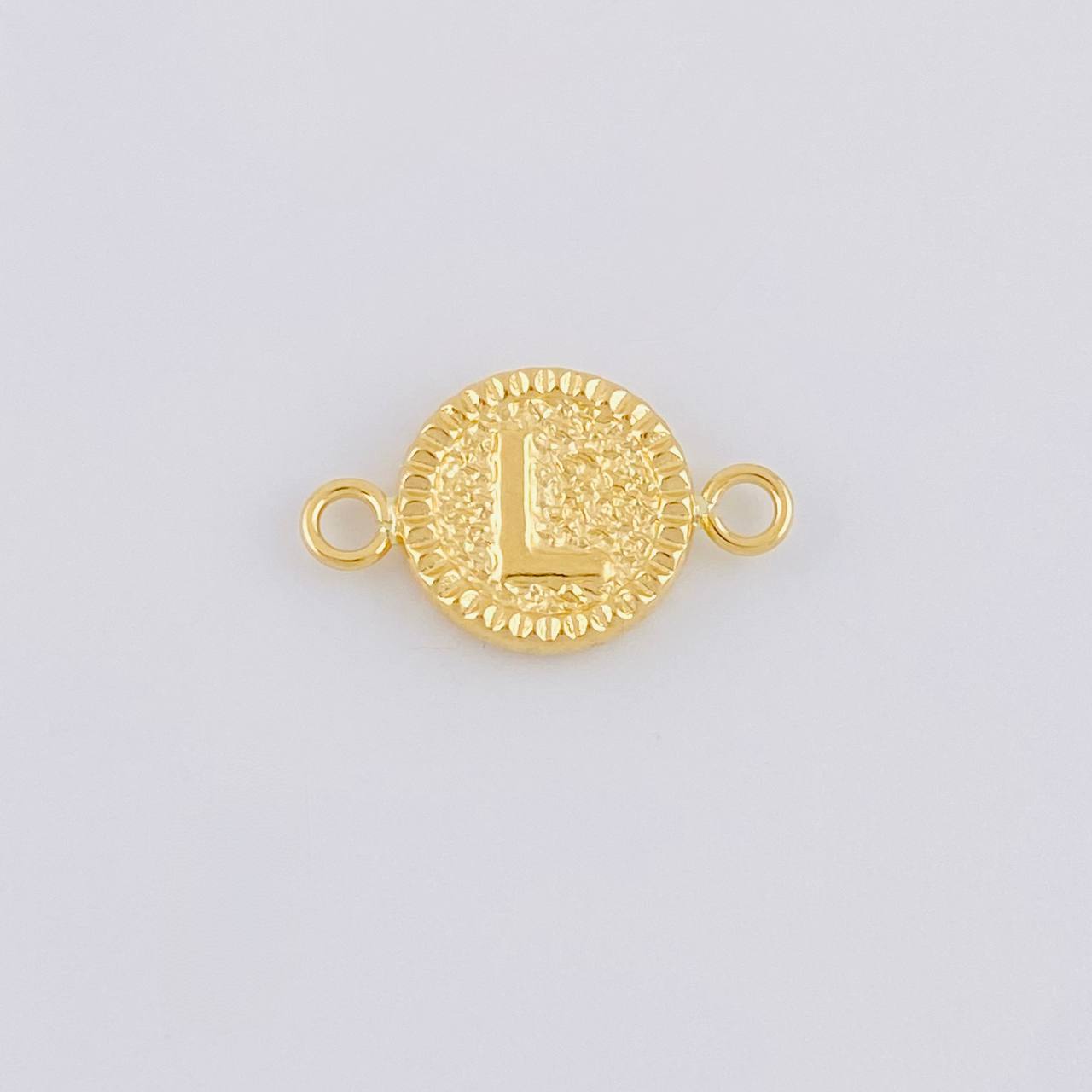 Herraje Letra L Marco Bordeado 0.55g / 3/4 in Oro Amarillo 18K