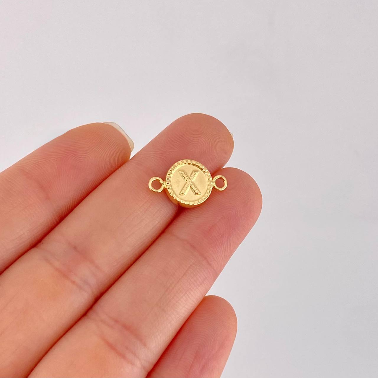 Herraje Letra X Doble Textura 0.6g / 3/4 in Oro Amarillo 18K