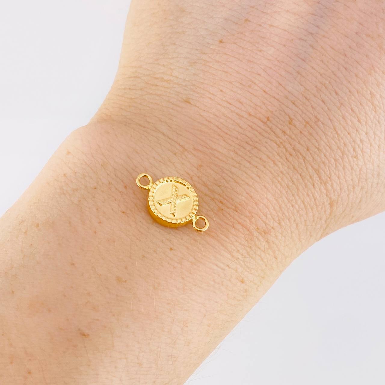 Herraje Letra X Marco Bordeado 0.6g / 3/4 in Oro Amarillo 18K
