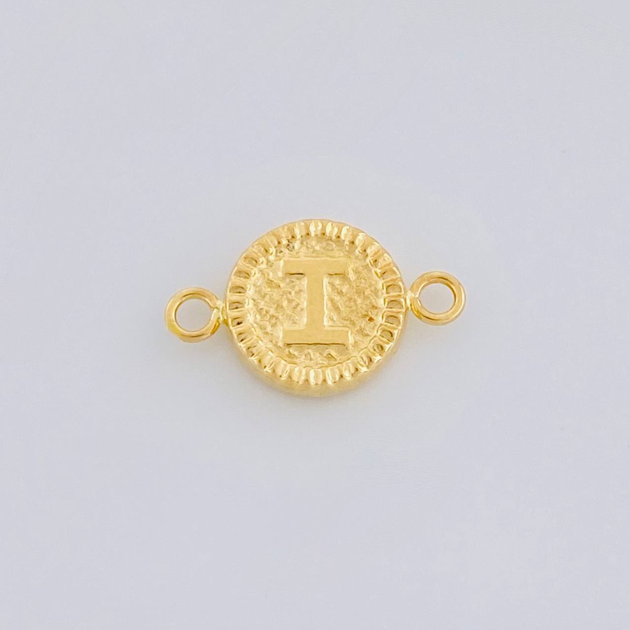 Herraje Letra I Marco Bordeado 0.6g / 3/4 in Oro Amarillo 18K