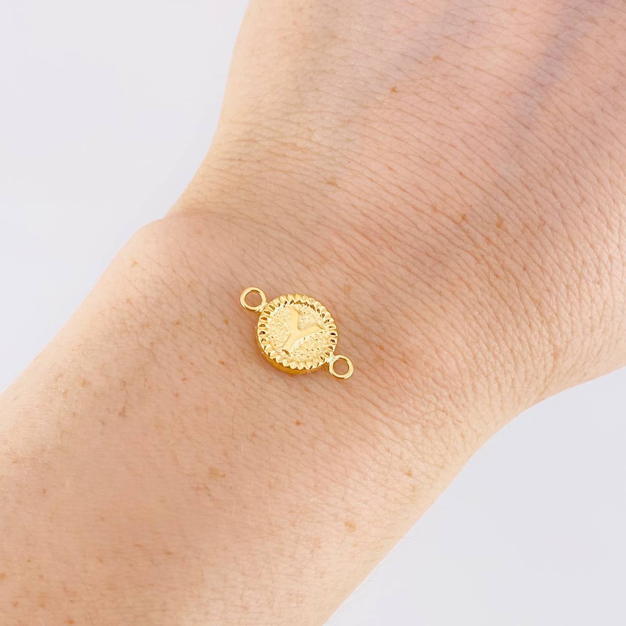 Herraje Letra Y Marco Bordeado 0.55g / 3/4 in Oro Amarillo 18K
