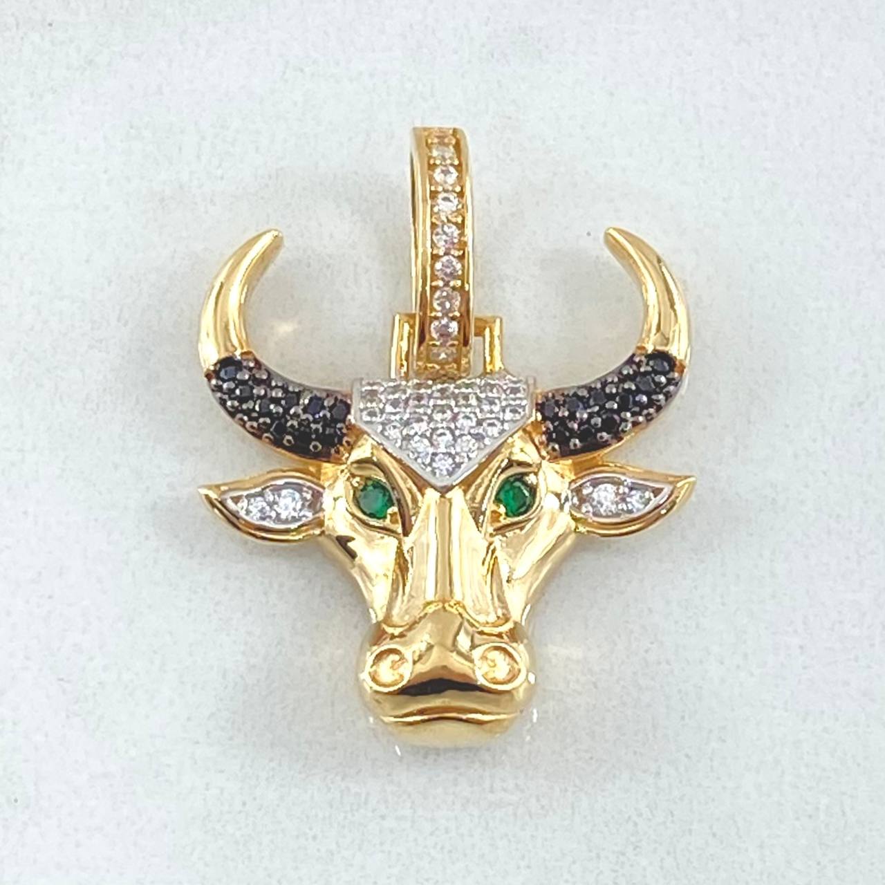 Pendant 5.4gr / 1.1in / White, Black, Green Zircons 18K Gold