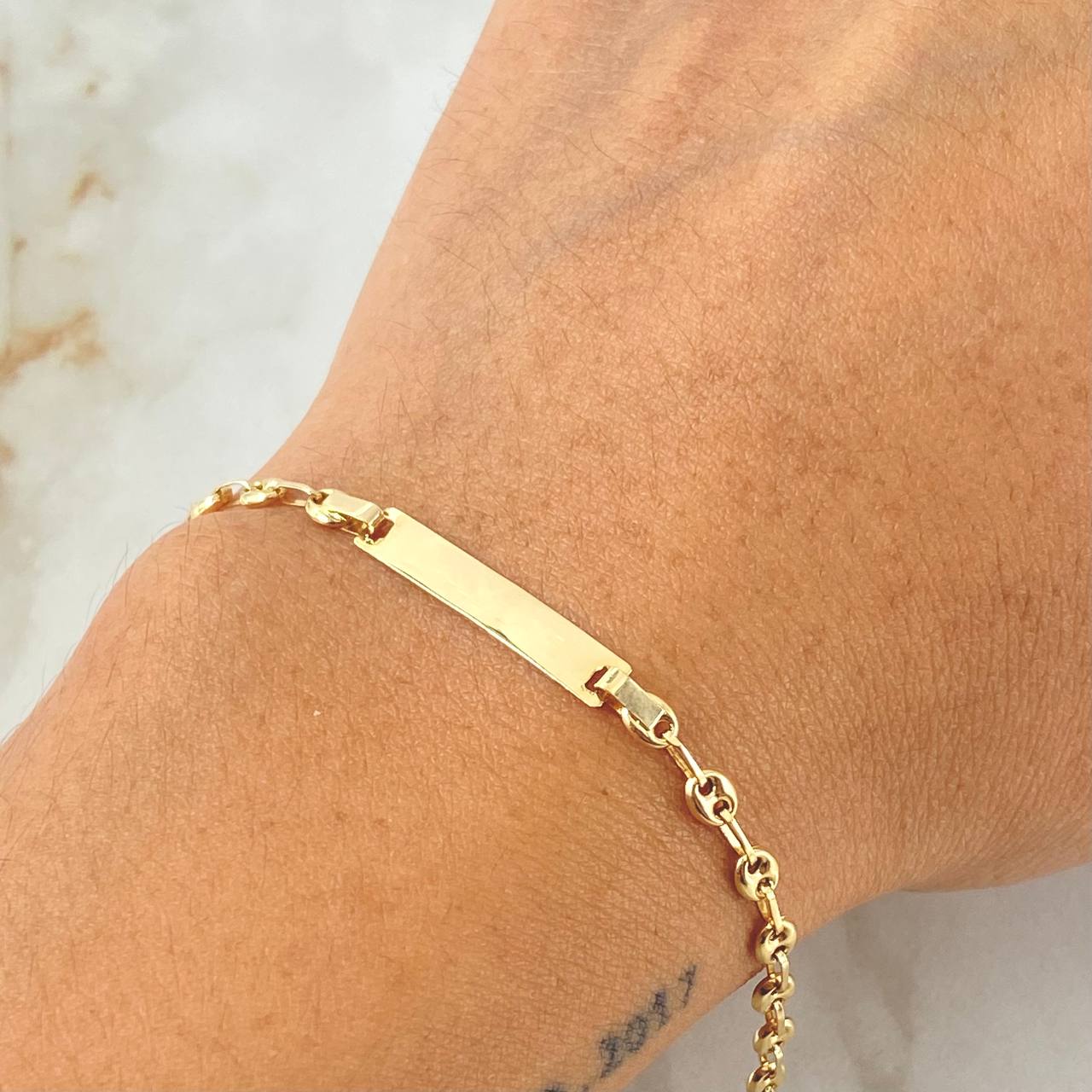 Baby Bracelet Rectangular Plate 1.85gr / 5.9in / 18K Gold