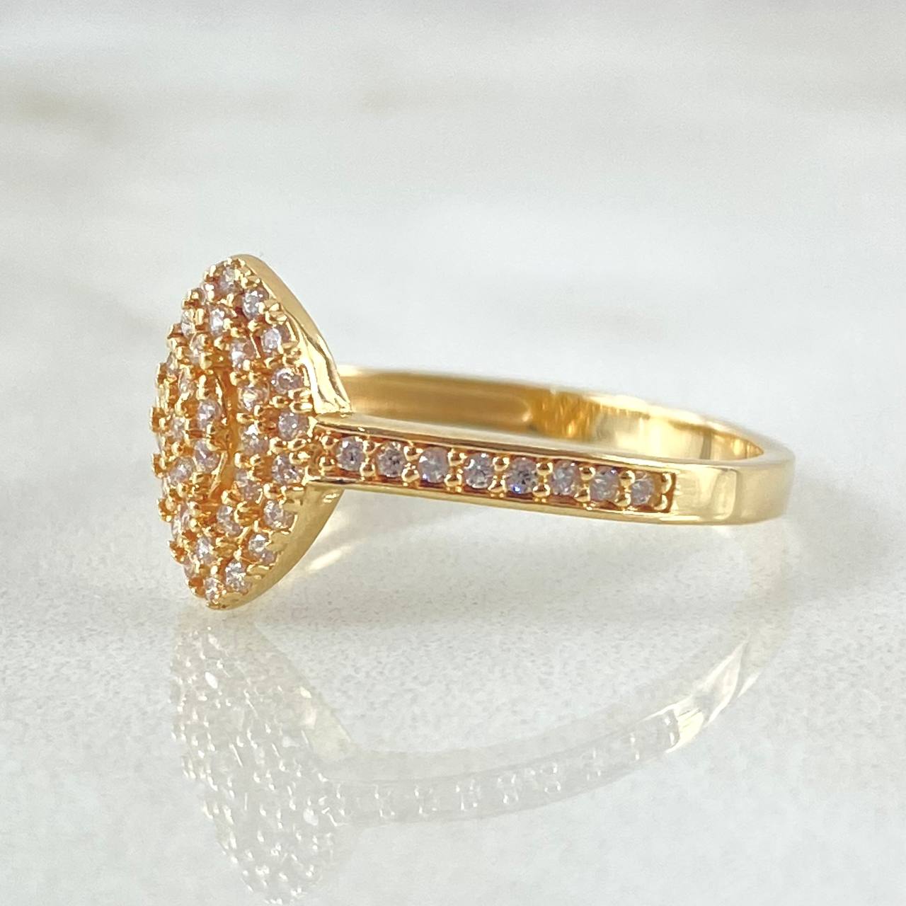 Oval Ogive Ring 2.15gr / Size 7 1/4 / 18K Gold ©