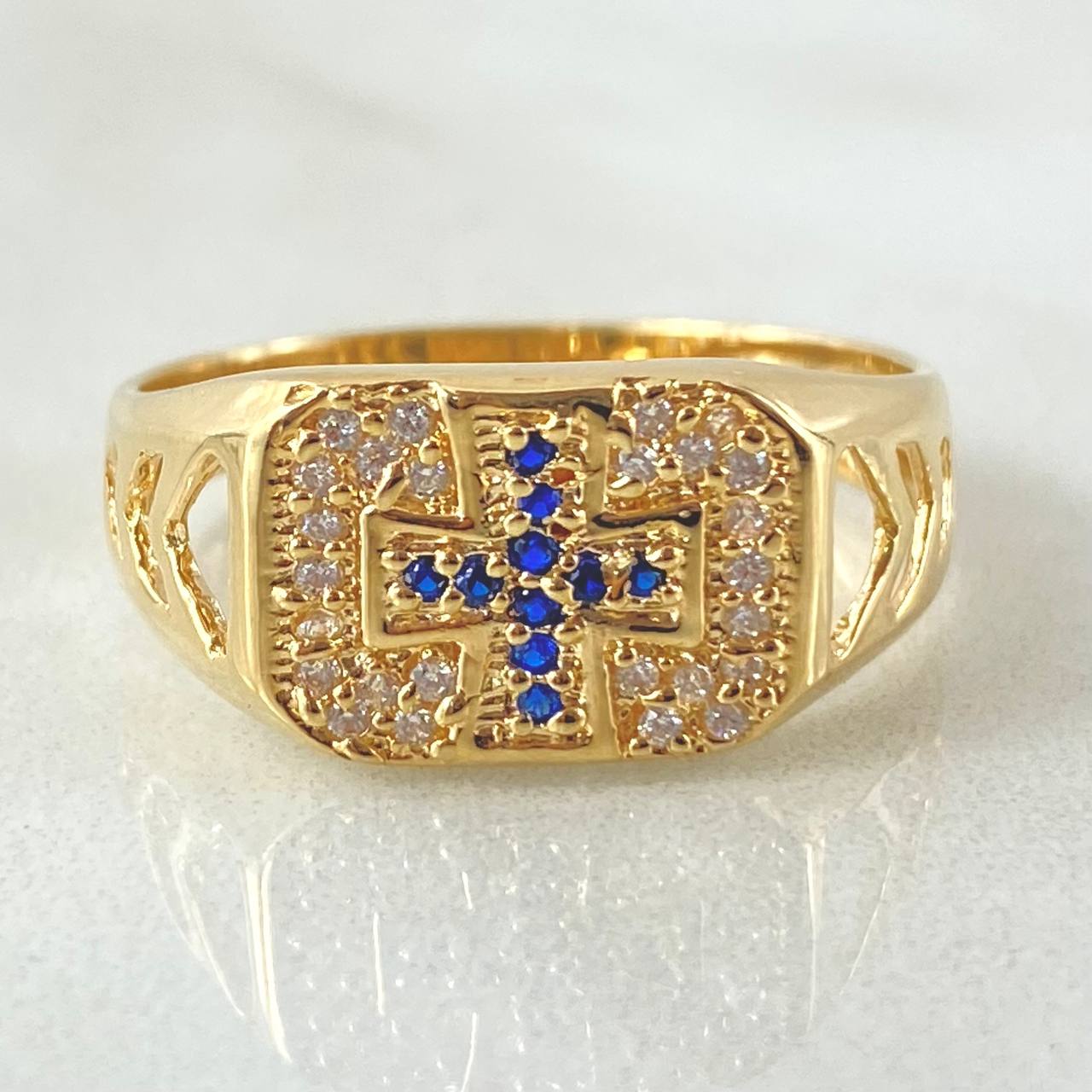 Cross Signet Ring 4.7gr / Size 9 1/4 / 18K Gold