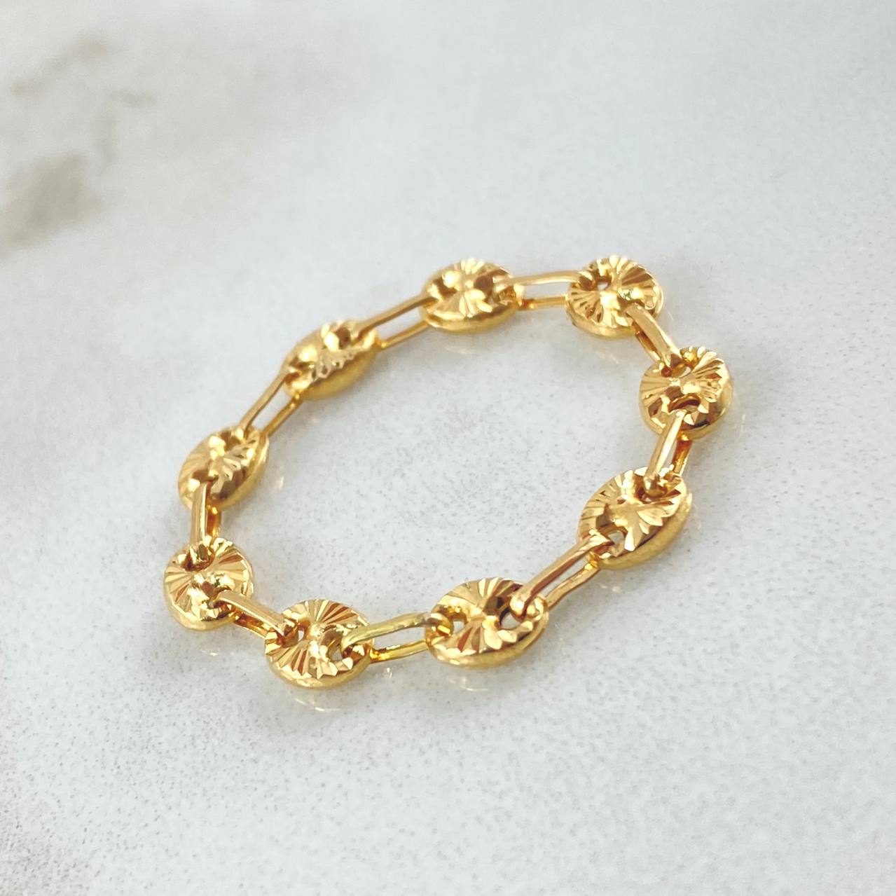 GC Ring 1.15gr / Size 10 1/2 - 11 / 18K Yellow Gold