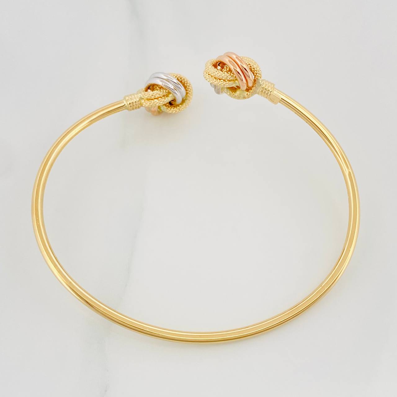 Bracelet Hoop Knot 4.7 g / 7 1/4 in / 2.16 mm Three Golds 18K