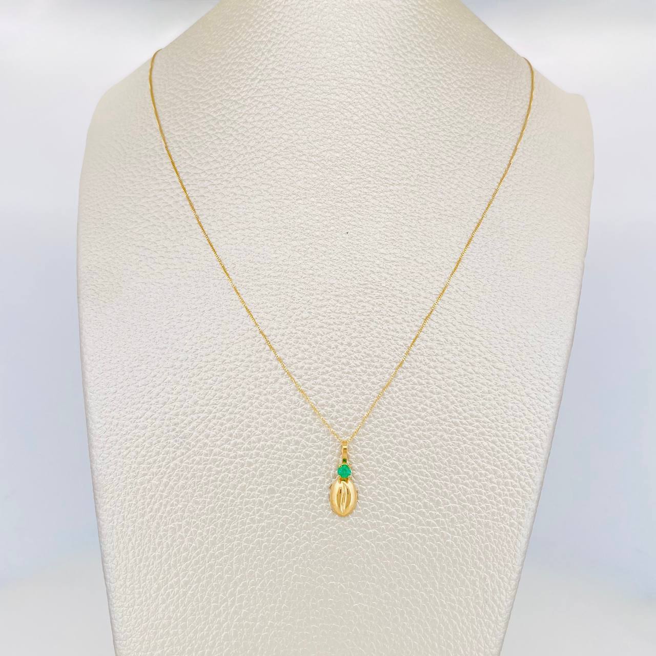 Set Cadena Veneciana + Dije Grano Cafe Esmeralda 08Pts / 1.35 g / 19 3/4 in Oro Amarillo 18K