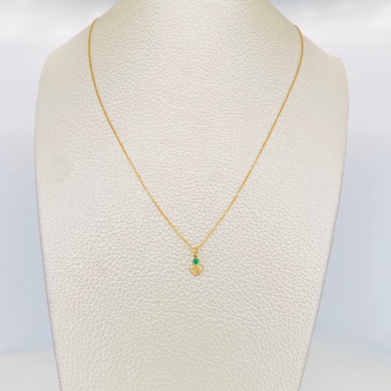 Set Cadena Veneciana + Dije Corazon Esmeralda 03Pts / 1.2 g / 17 3/4 in Oro Amarillo 18K