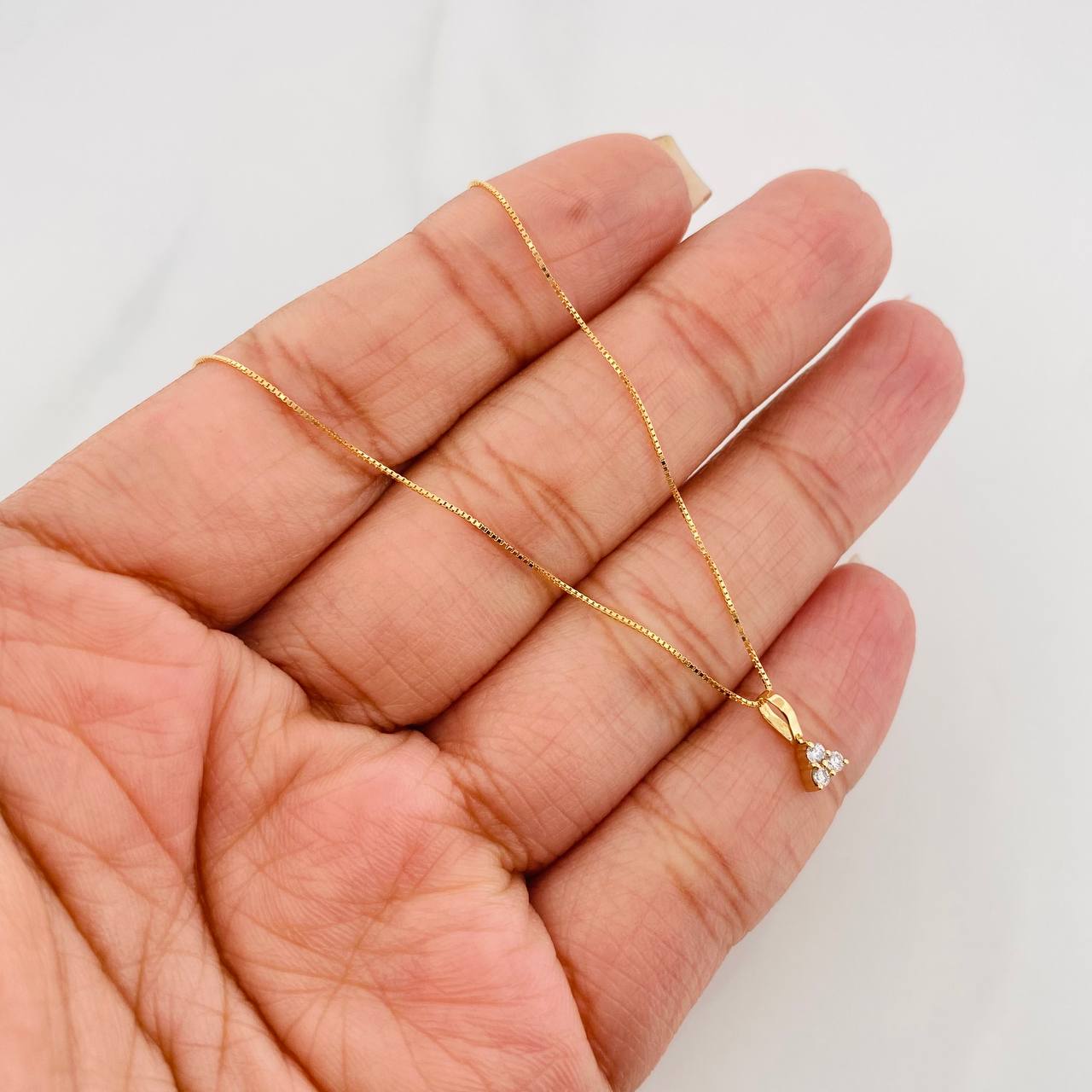 Set Cadena Veneciana + Dije Trebol Diamantes 06Pts / 1.2 g / 17 3/4 in Oro Amarillo 18K