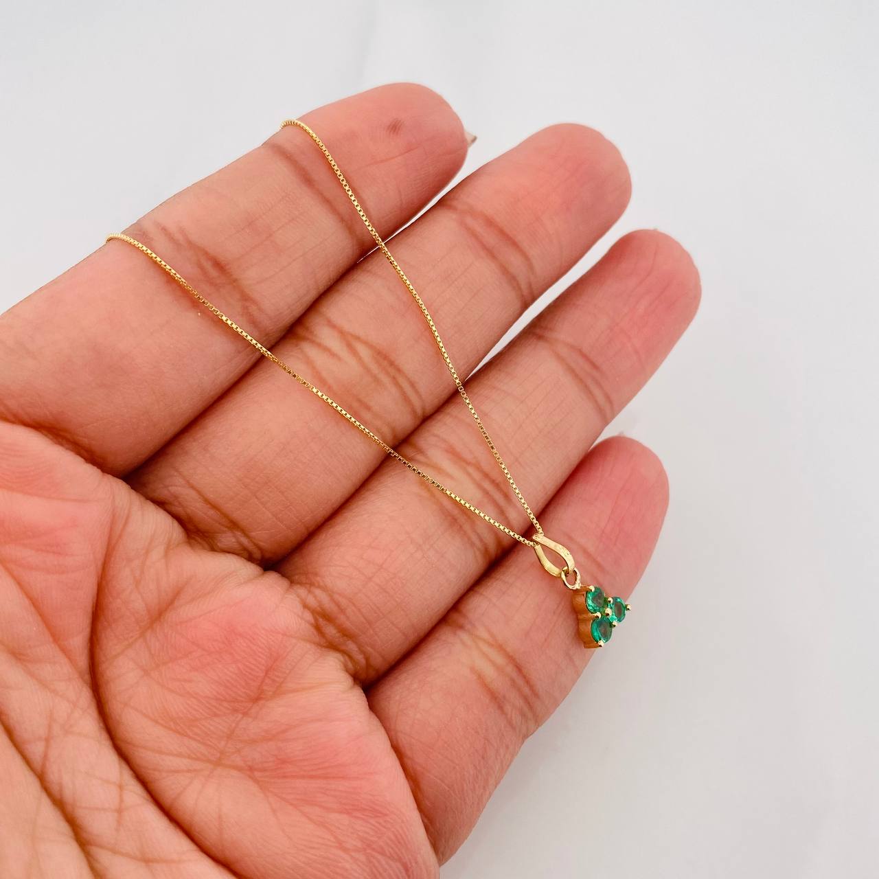 Set Cadena Veneciana + Dije Trebol Esmeralda 22Pts / 1.4 g / 19 3/4 in Oro Amarillo 18K